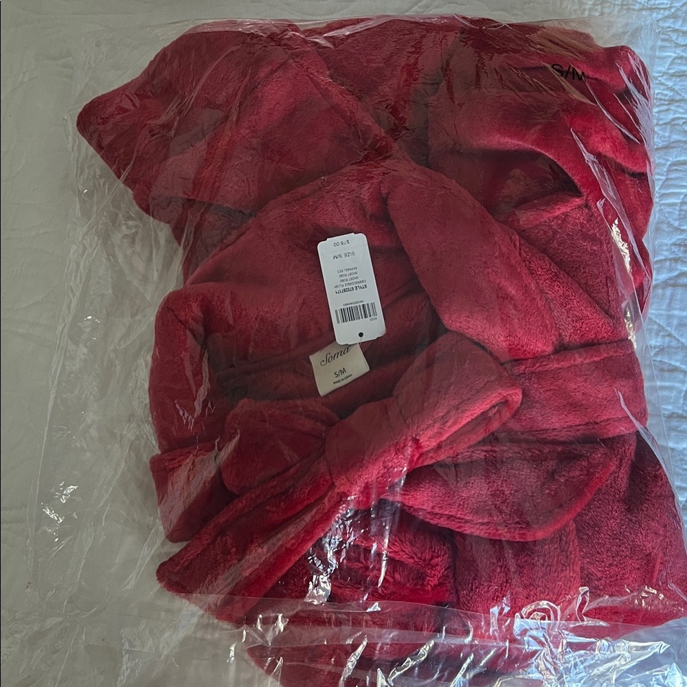Soma Raphael Red Plush Robe - Picture 3 of 3